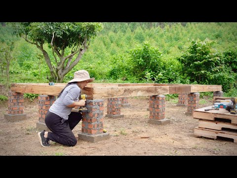 One Woman Off Grid – Ep 1 Starting My Forest Home with a Pallet Foundation