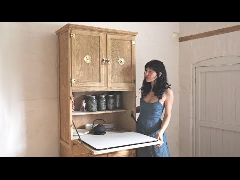 I restored my Grandmother’s 1950s pantry cupboard