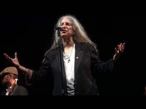 Patti Smith - Land : Horses - Land Of A Thousand Dances - Gloria - L'Olympia Paris - 21/10/2025