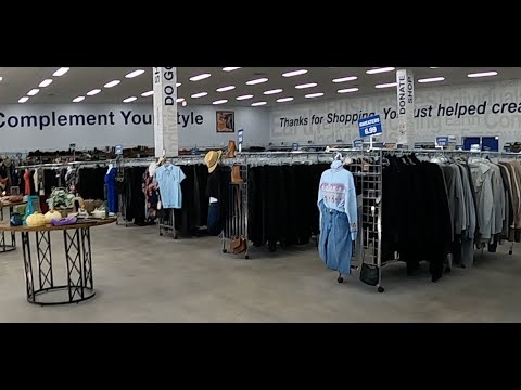 Goodwill thrifting:  Great scores on shoes and purses!  Plus some nice clothing!  Check it out!!!