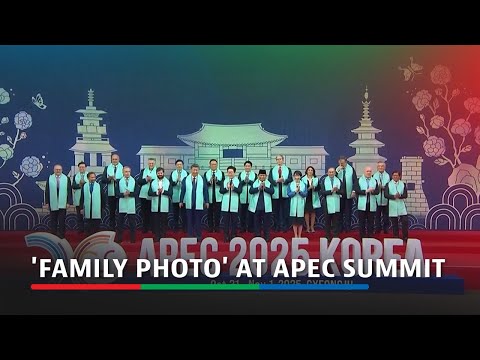 World leaders pose for family photo at APEC summit in Gyeongju | ABS-CBN News
