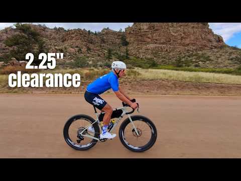 The future of gravel: Ari Shafer with 55mm Schwalbe G-Ones / first look