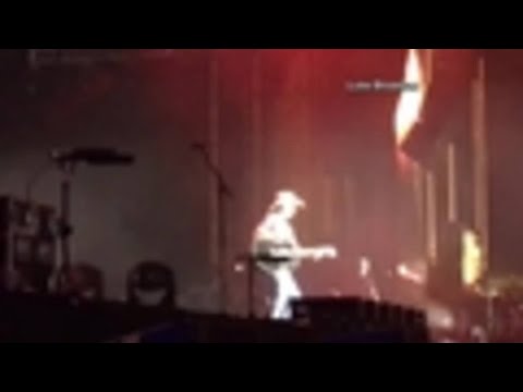 Vegas strip shooting cell video 2