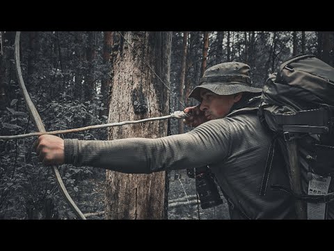 ВЫЖИВАНИЕ ЛУК СВОИМИ РУКАМИ ОТ ДУБА ДО ТЕТИВЫ БУШКРАФТ В ЛЕСУ#выжидание#bushcraft#survival#самоделка