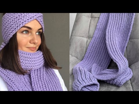 KNITTED SCARF. LUSH ENGLISH RIBBING