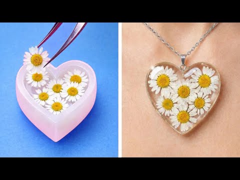 Turning a Dandelion into Beautiful Epoxy Jewelry ✨🌼