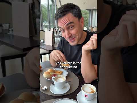 Dipping focaccia in the cappuccino?? 😱
