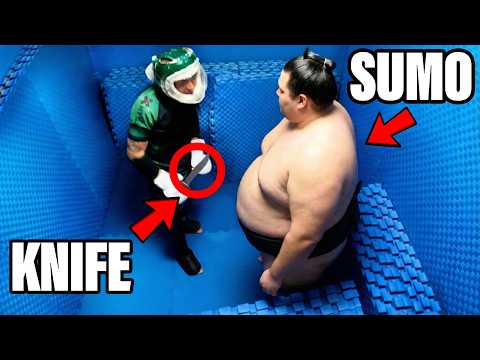 8 Martial Artists Locked with a Knife Attacker