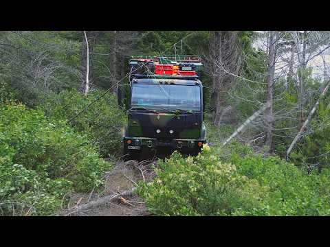 CAMPING IN THE RAIN WITH OUR CAMPER TRUCK IN MAGIC VALLEY
