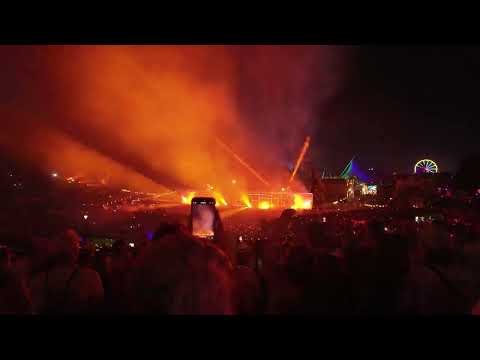 Tomorrowland 2025 - Dimitri Vegas and like mike - Woops 