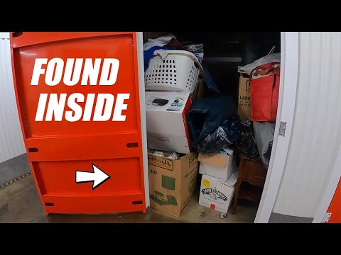 WE BOUGHT AN ABANDONED STORAGE UNIT! What's Inside?