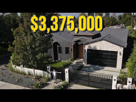 Touring this fully renovated property in SHERMAN OAKS (with high ceilings and tons of natural wood)!