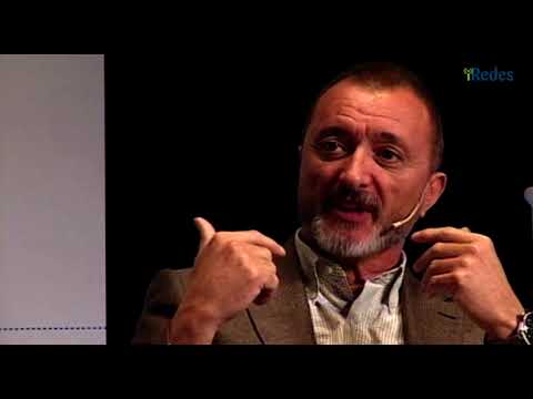 Pérez Reverte y Juan Luis Arsuaga hablan sobre redes sociales en 2011
