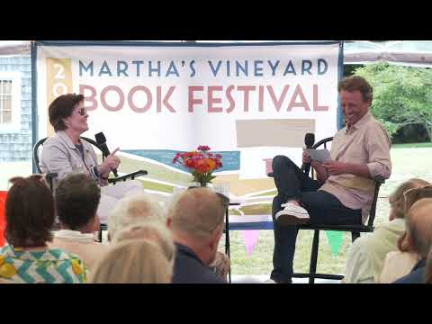 Seth Meyers / Kara Swisher debate Artificial Intelligence and the future.