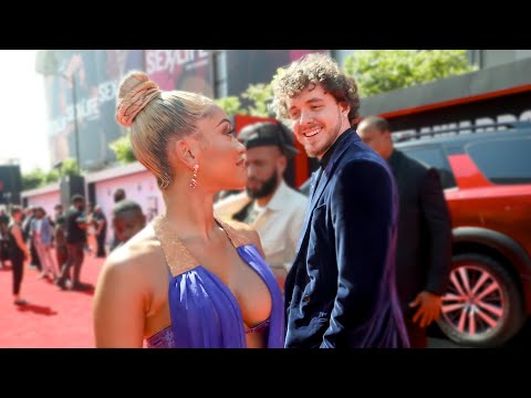 Celebrities Flirting Moments Caught on Camera!
