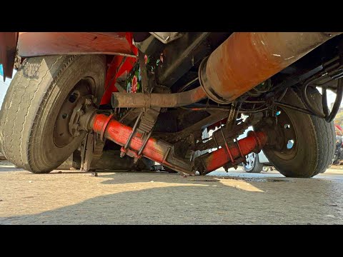 10-Wheeler Accident on Busy Road | Immediate Roadside Repair