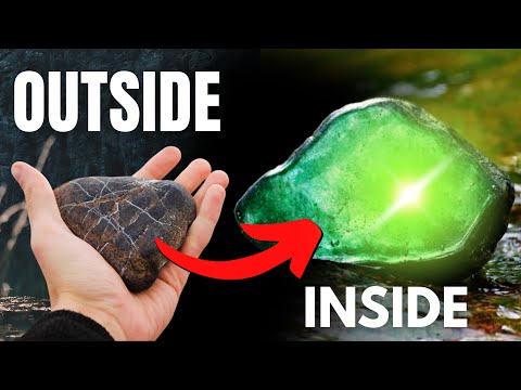 That’s How You’ll Find One of the Most Valuable Green Gemstones in Nature!