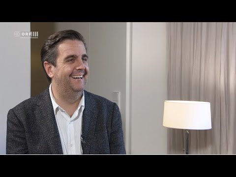 BASTIAN PASTEWKA im Gespräch mit Peter Fässlacher