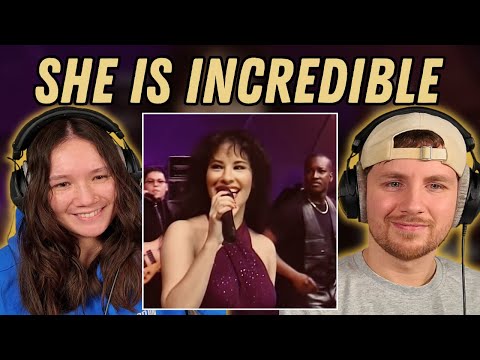 Selena- Como La Flor (Live From Astrodome) REACTION