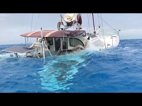 Why are So Many Sailboats Sinking in French Polynesia?