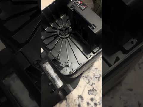 Roborock Q5+ Auto empty dock not working/ unclog