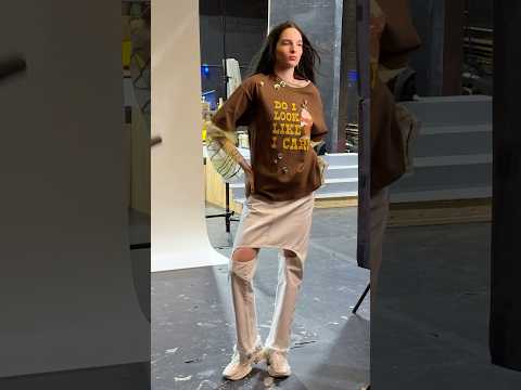 From #highschool senior to #covergirl. Enza Khoury sees her i-D cover at home in Ohio.