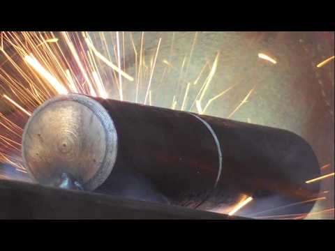 How to weld round turned hinges exactly on the axis so they can be opened with one finger