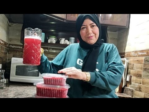 هاتي كيلو فراوله🍓 وبعشره جنيه كركديه واعملي شربات الفراوله وروقي علي زوجك والعيال  طول شهر رمضان بيه