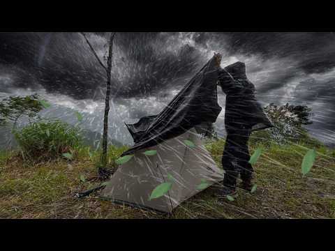 🌪️STRONG CYCLONE WINDS Hit My Camp‼️Camping ini Heavy Rain