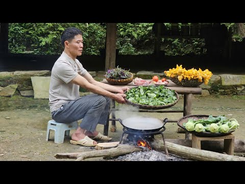 A Warm Winter Hot Pot Made from Freshly Harvested Wild Vegetables