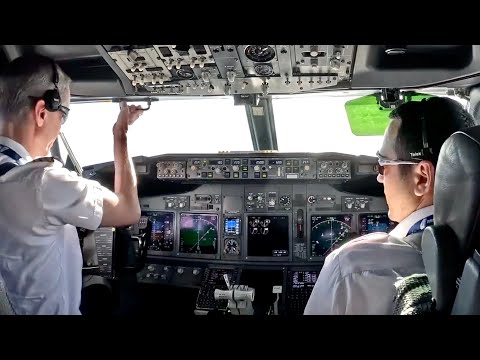 Plane Hits Heavy Turbulence
