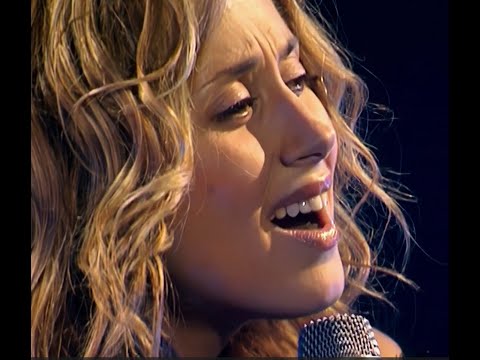 Lara Fabian - 'Je suis mon cœur' ( Live 4K - Concert "Nue" - 2002 )-French and English Lyric-v2