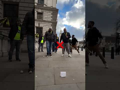 😱 Tiniest Goal Challenge in London 🇬🇧