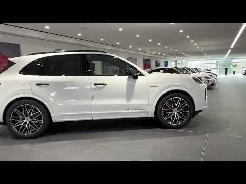 Cayenne E-Hybrid Black Edition | White | CA75PDX #porschecentrenewport