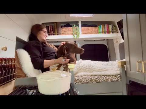 A rainy day of van life in Seattle and Pike Place Market