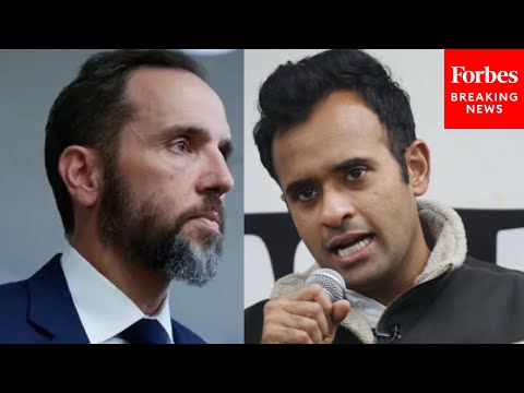 'Think About Jack Smith...': Vivek Ramaswamy Discusses Trump Legal Battles While Campaigning In Iowa