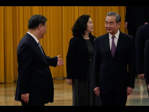 忽然！华春莹亲口道出秦刚下落。实锤！楊蘭蘭是習家人。澳洲强制要求她出庭，中方緊急交涉未果，立即宣佈停止進口澳洲鐵礦石。省级黨媒公開反對蔡奇