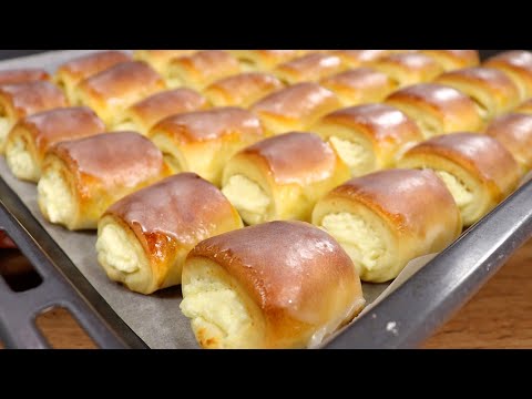 The Secret to Perfect Yeast Dough: Mini Buns with Cottage Cheese and Glaze
