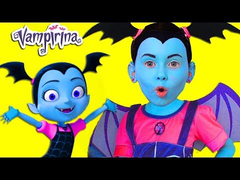 Junior Vampirina and Alice Pretend Play with favorite toys
