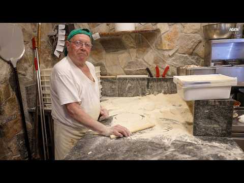 Rome's most legendary Pizzeria - Busy Saturday Night