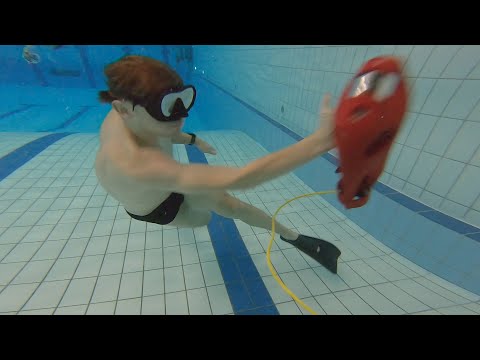 punching my drone underwater (self-leveling showcase)