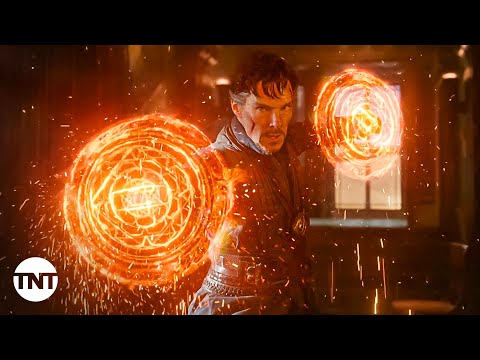 Doctor Strange Battles Kaecilius [CLIP] | Doctor Strange | TNT