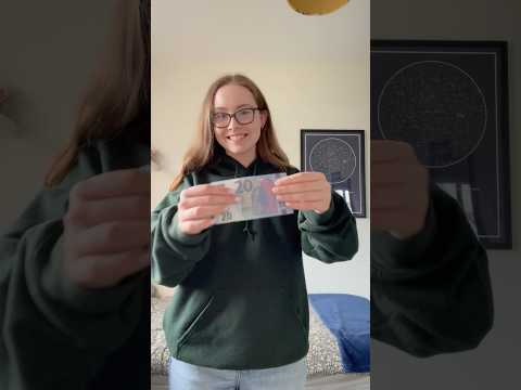 💰💵 #womeninstem #money #card #creditcard #magic