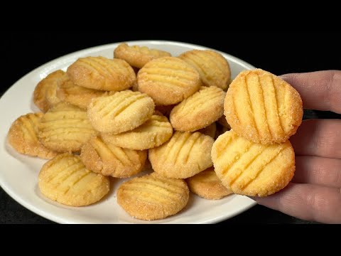 These cookies melt in your mouth! With just 3 ingredients! God, how delicious!