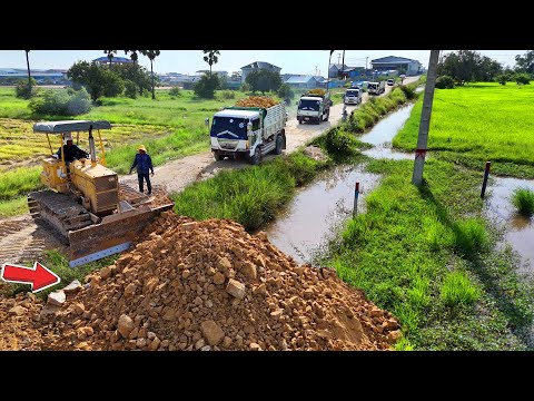 Huge Size!! Start Landfill Task! Using Dump Truck 25.5Ton & Dozer Pushing Soil Be Careful, Mix V.D.O