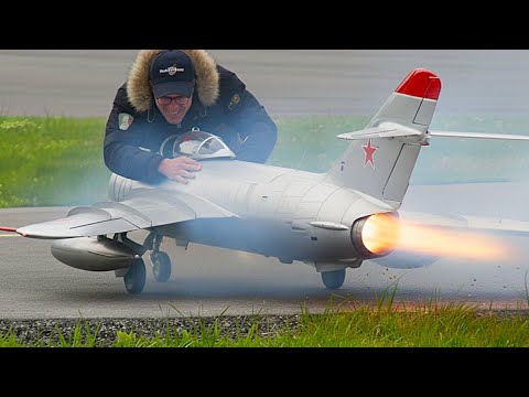 INSANE XXXL RC TURBINE JETS STORM THE SWISS ALPS | TOP GUN MOLLIS 2025