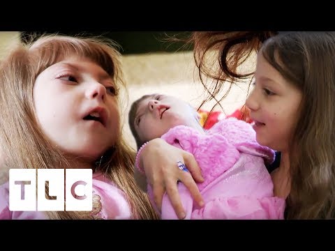 This 8 Year Old Girl Has Hardly Grown Since She Was Born | My 40 Year Old Child