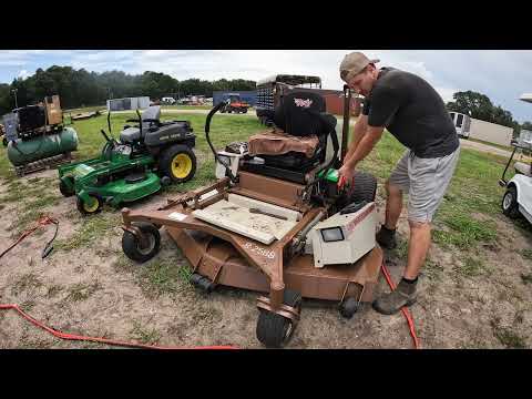 Buying a Diesel Zero-Turn Mower at Auction and Fixing It (Grasshopper 428D)