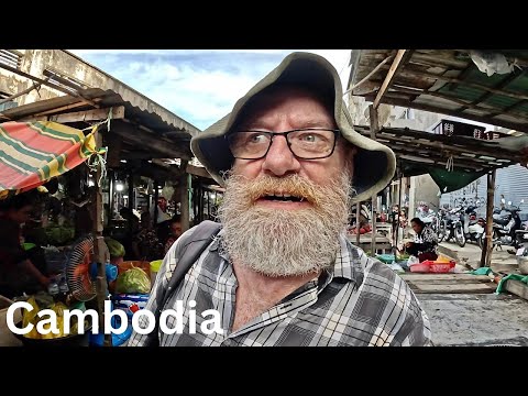 How dangerous are the streets of Phnom Penh?
