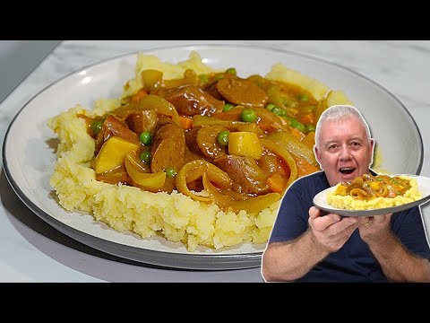 AUSSIE CURRIED Sausages & MASH - Made Like an Aussie Nan Would!